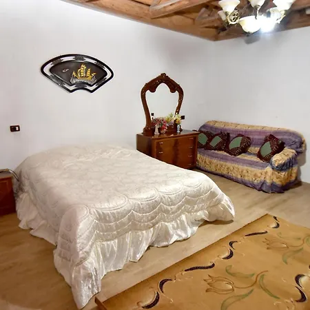 Villa Hidden Gem Guri i Zi